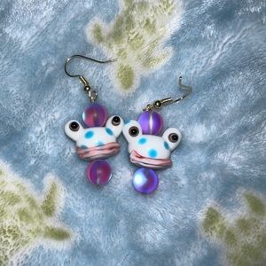 Frog face earrings